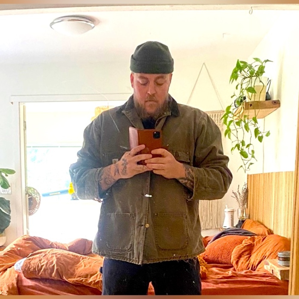 Meet your Posher, Adam